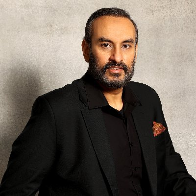 namitkiramayana's tweet photo. DNEG won the Academy Award for Best Visual Effects at the 88th #Oscars in 2016 for their groundbreaking work on #ExMachina 😍

#tbt2016 #Ramayana https://t.co/3QR5m37kfn