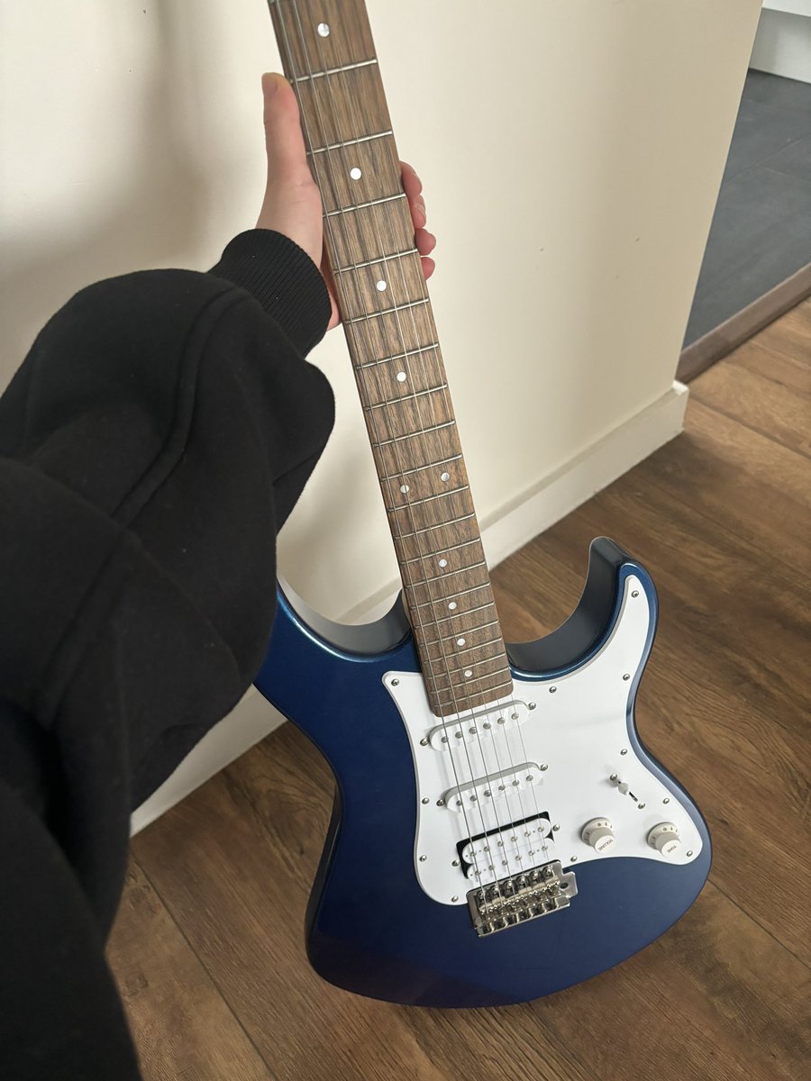 moonierize's tweet image. прости, родная, что я постоянно оставляю тебя без внимания..