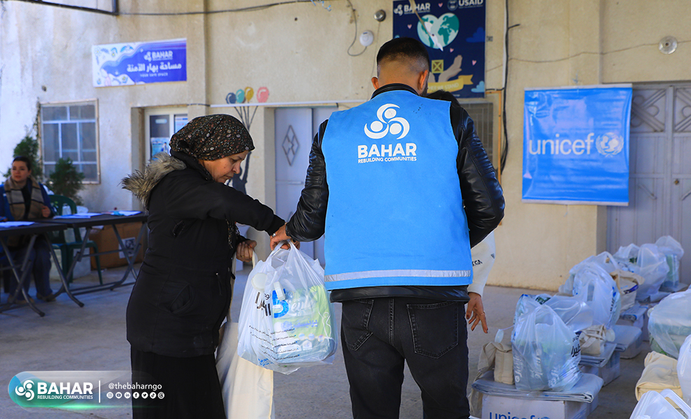 thebaharngo's tweet photo. With continued support from @UNICEFinArabic , Bahar’s #Jandaris_Center is actively responding to the urgent needs of families recently displaced from #Aleppo city.
As part of our #Emergency_Response, 478 hygiene and dignity kits were distributed to families #Displaced_from_Aleppo, particularly those from the #Ashrafiya and #Sheikh_Maqsoud districts, aiming to meet their basic needs and preserve their dignity amid challenging humanitarian conditions.
These efforts reflect Bahar Organization’s ongoing commitment to delivering timely #Humanitarian_Assistance and addressing the growing needs of crisis-affected families.
@OCHA_Syria