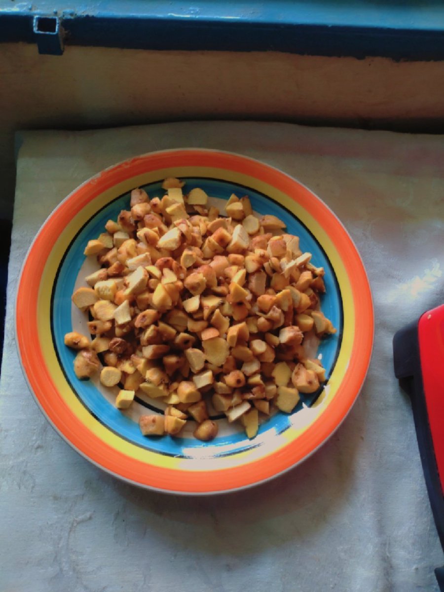 Se moderniser dans notre Alimentation,
c’est aussi donner de la valeur à nos fruits, nos légumes, notre terre.
Ce n’est pas copier le modèle des autres,
mais bâtir le nôtre à partir de nos cultures et de nos saveurs.
 
Bonne nouvelle semaine!