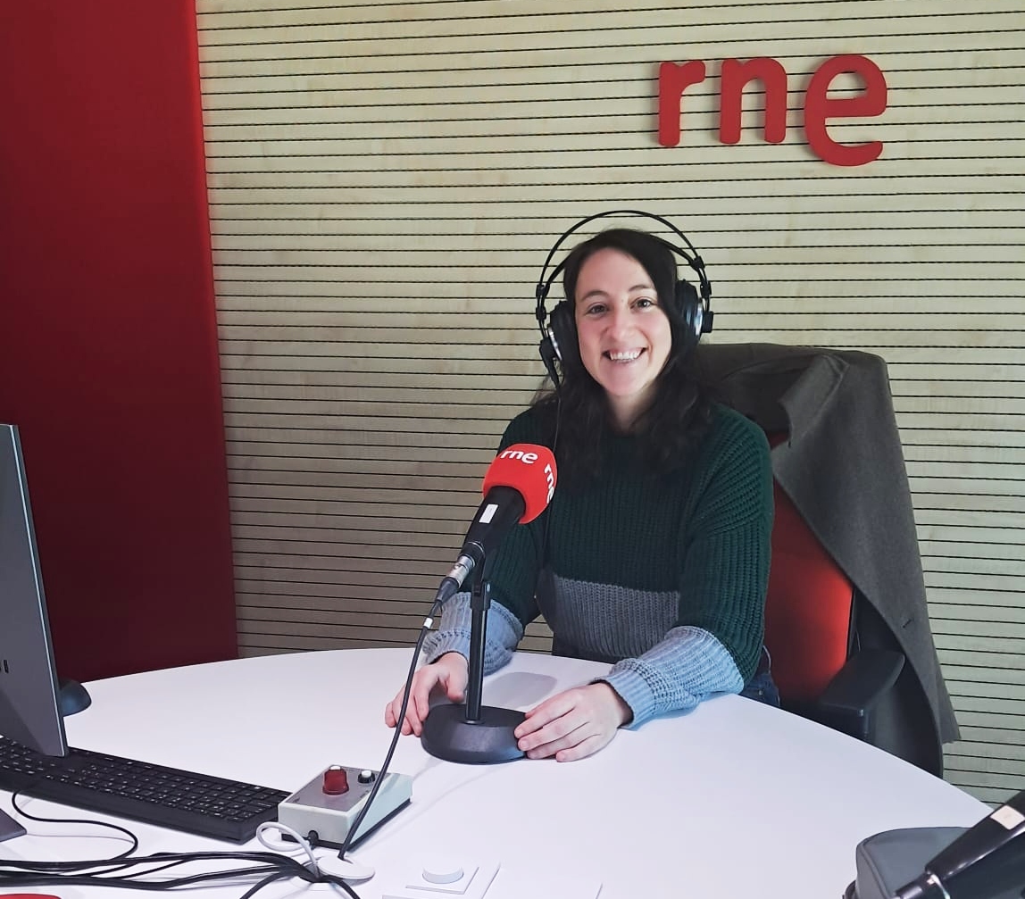 Un grupo de mujeres saharauis especializadas en la desactivación de minas antipersona. Esta es la interesante premisa de 'Disonancia', el cortometraje de Raquel Larrosa, nominado a los Premios Goya. 

#CulturaconÑ habla con la directora🎙️

rtve.es/play/audios/cu…