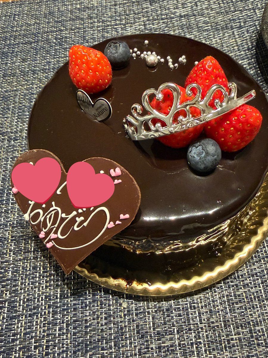 setsuna_remi's tweet photo. 誕生日でした✌️今年は誕生日ディズニーはナシだけどマブと過ごせて楽しかった！ https://t.co/2LUAK8rsX3