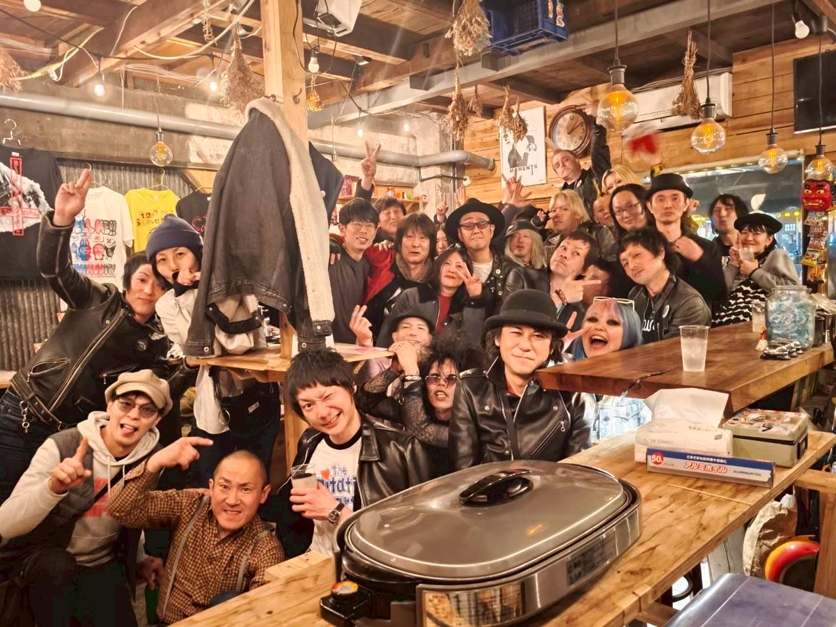 2026/1/17(土)【Lies or Truth? vol.6】
春日野道 Makeshiftでのライブを観ていただいた皆さま、ありがとうございました💘
レコ発のMALiCE PANiC、the Samemugz
そしてthe yayako、THE SHAME、DJ Takeuchi-Jett、Makeshiftのスタッフのみなさん、遊びに来てくれたみなさんありがとうございました❣️