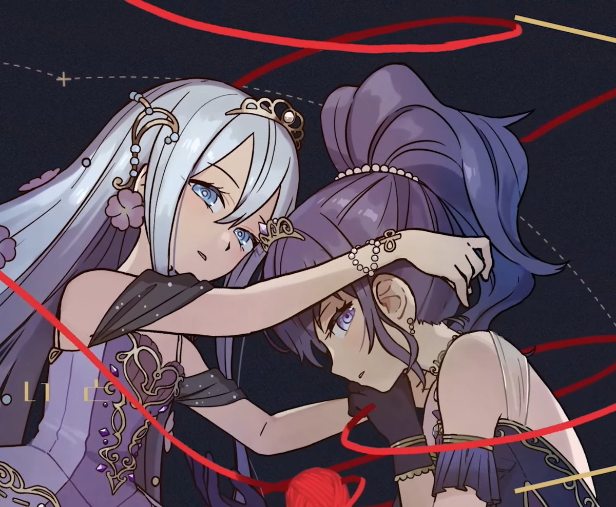 mafuyuchord's tweet image. she holding her like shes gonna run away