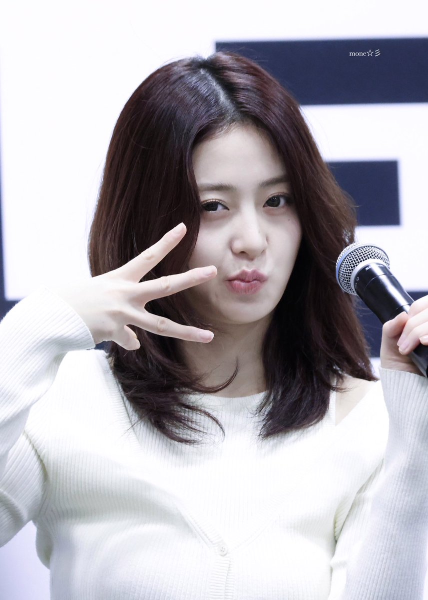 260118 spaghetti 全員サイン会 

らぶ〜♡♡

#허윤진 #HUHYUNJIN #YUNJIN #윤진 #ユンジン #르세라핌 #LE_SSERAFIM