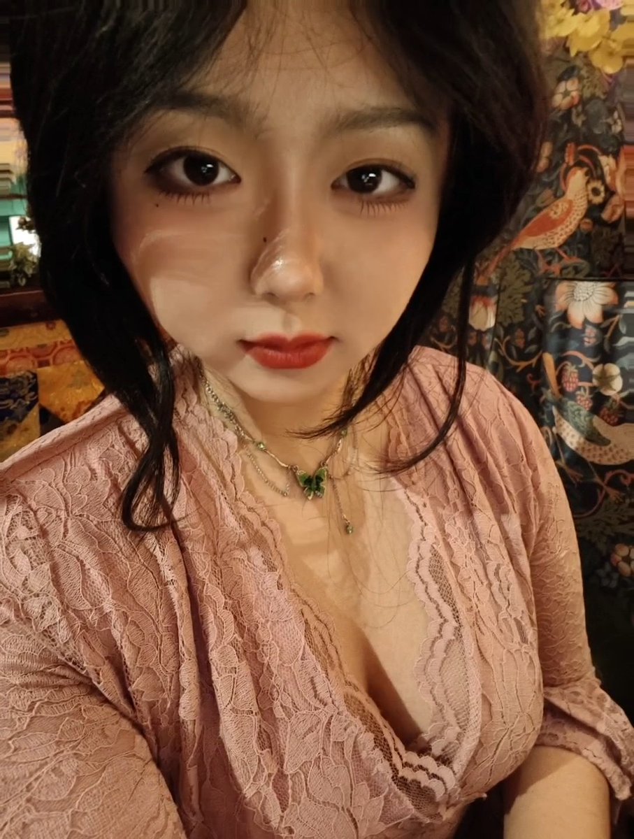 炸裂少妇🥵 tweet media