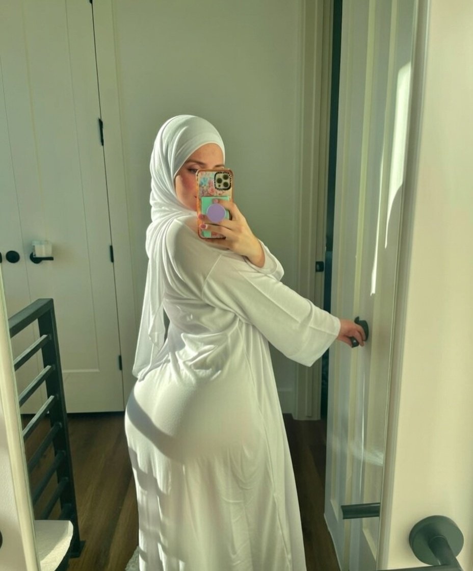 f46375126's tweet photo. السلام عليكم ورحمه الله وبركاته 
حابه اعمل قروب ديني للمتدينات الي حابه تشارك تبعتلي تعريف عن نفسها مع صورة شبها بالخاص https://t.co/HWr1jzxXad