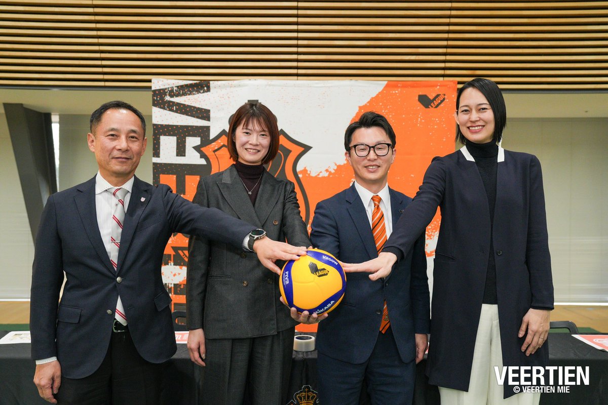 Veertien_VC's tweet photo. 【10周年記者会見-今後の展望について-】
先日執り行いました記者会見の内容について公開させていただきます。
ほぼ全文を書き出しておりますので、ぜひご一読ください。

#ヴィアティン三重バレーボール 
#ヴィアティン三重女子バレーボール 

https://t.co/9WI9LxI9V5 https://t.co/kHchoDmuwH