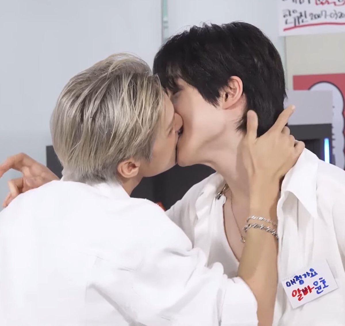 woo4teez's tweet image. GETTING READY                    TO MAKE HISTORY