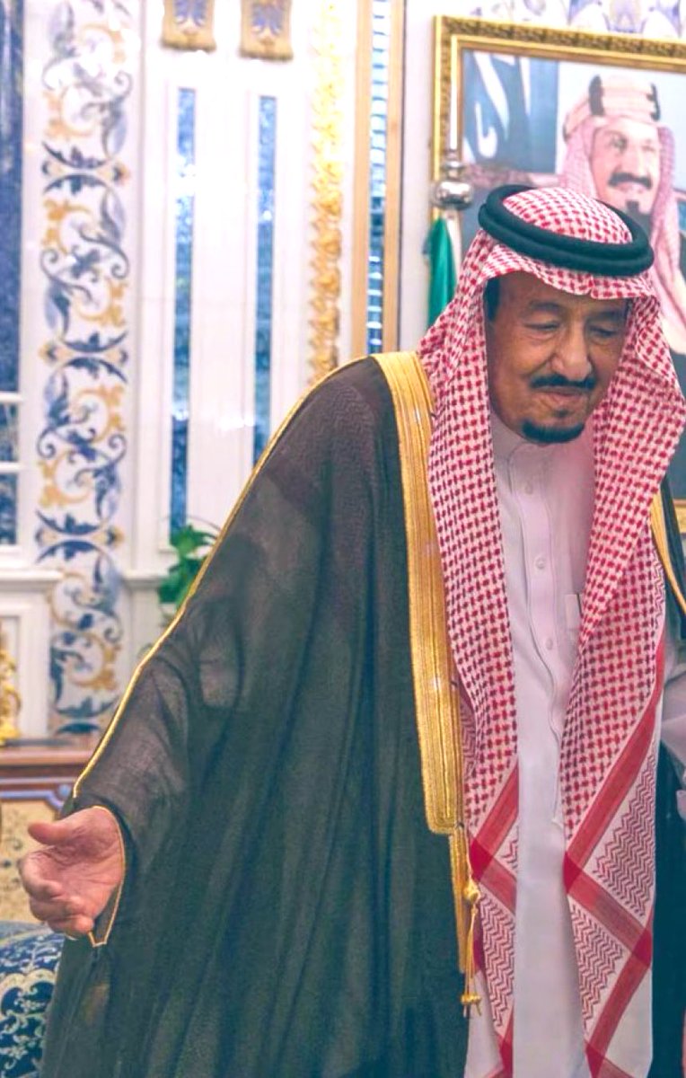 HRHMBNSALMAAN's tweet photo. الله يحفظك ويطول بعمرك
سيدي ومولانا #خادم_الحرمين_الشريفين الملك #سلمان_بن_عبدالعزيز_آل_سعود https://t.co/2mPoXPMQOe