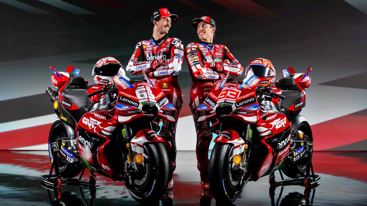mlito13's tweet image. The new 2026 @ducaticorse #MotoGP Desmosedici #GP26!!!😍😍😍
Team:
@MarcMarquez #MM93 🇪🇸
@PeccoBagnaia #FB63 🇮🇹 

#2026StartsNow #DucatiLenovoTeam