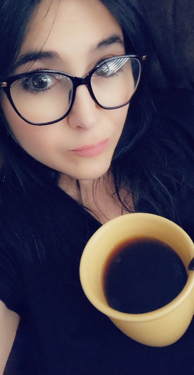 Looking forward to a very relaxing, slow start to this new week. 💋☕️