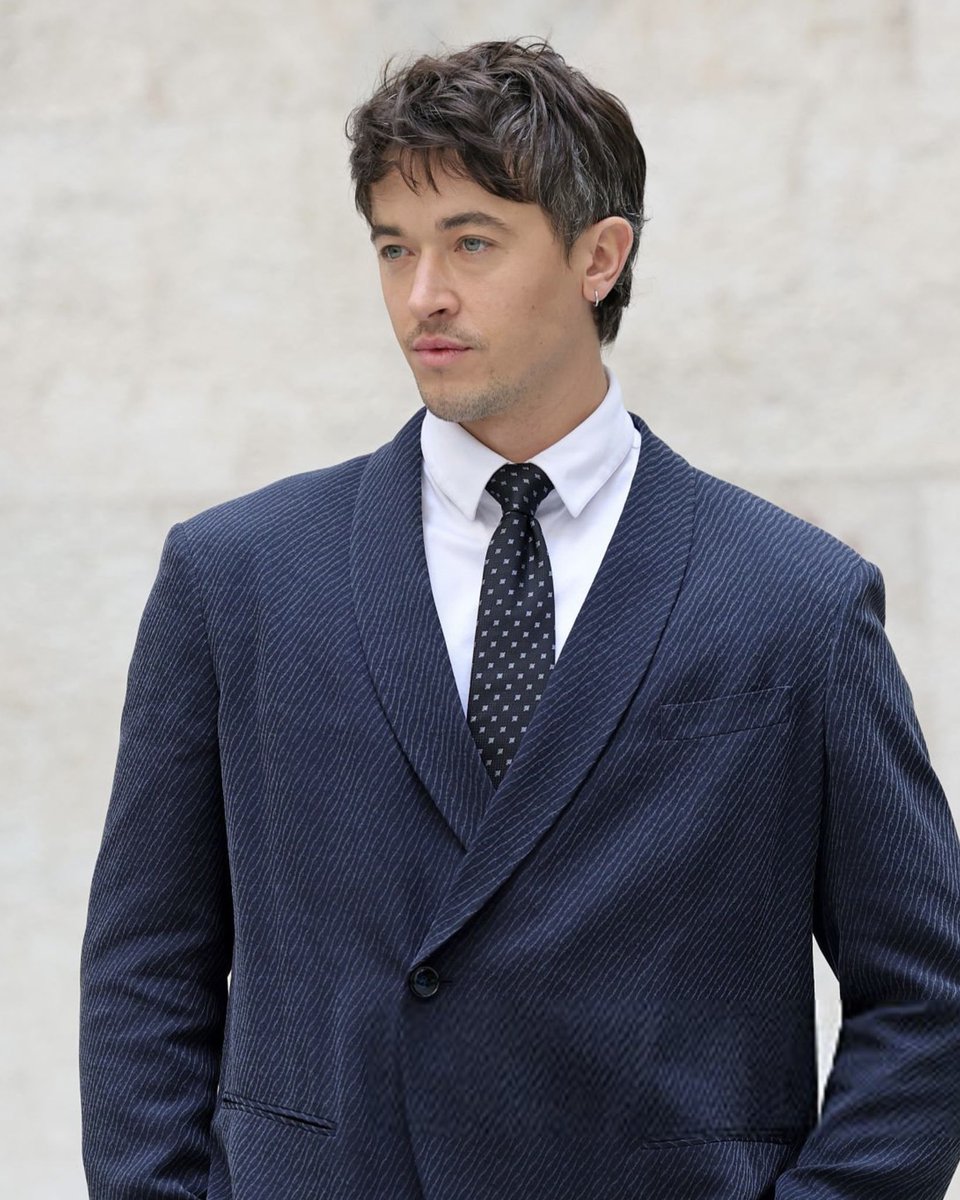 wilmontouch's tweet image. may tom blyth never get rid of those gray streaks in his hair amen