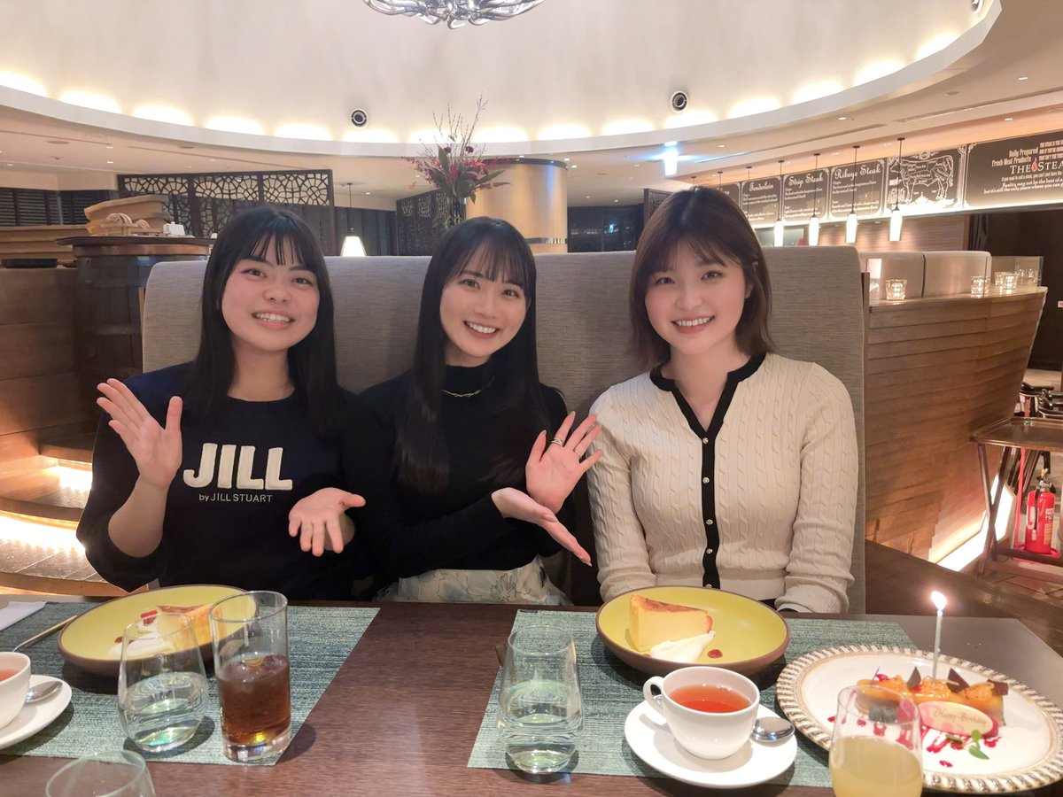 ついに明日です✨ 衣装もバッチリ揃えました〜☺️ まだ優勝予想され