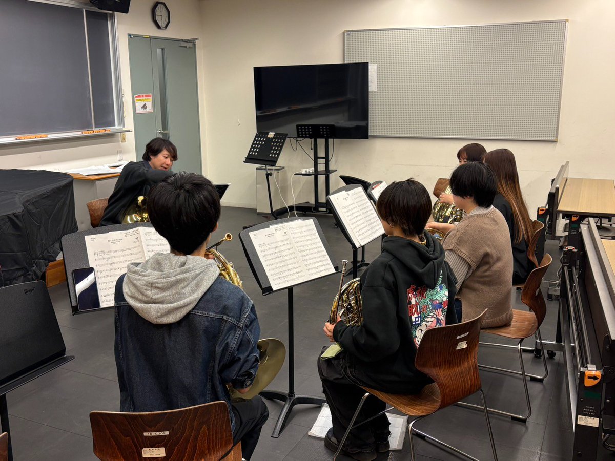 本日は岸上先生にレッスンしていただきました！
当日は岸上先生も学生と一緒に演奏してくださいます 📯

<a href="/jokoriki/">岸上 穣</a>