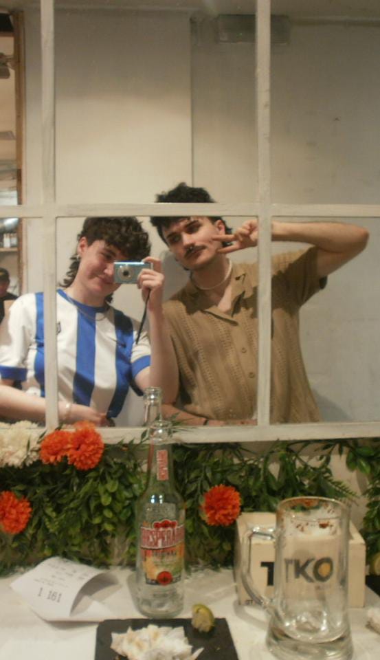 Holi mi amiga y yo buscamos compi de piso para entrar en Febrero a un piso en Madrid  (metro Francos Rodríguez L7 / Estrecho L1), queremos encontrar a alguien con quien hacer vida de piso y sea LGTB friendly asi que xfa difundid