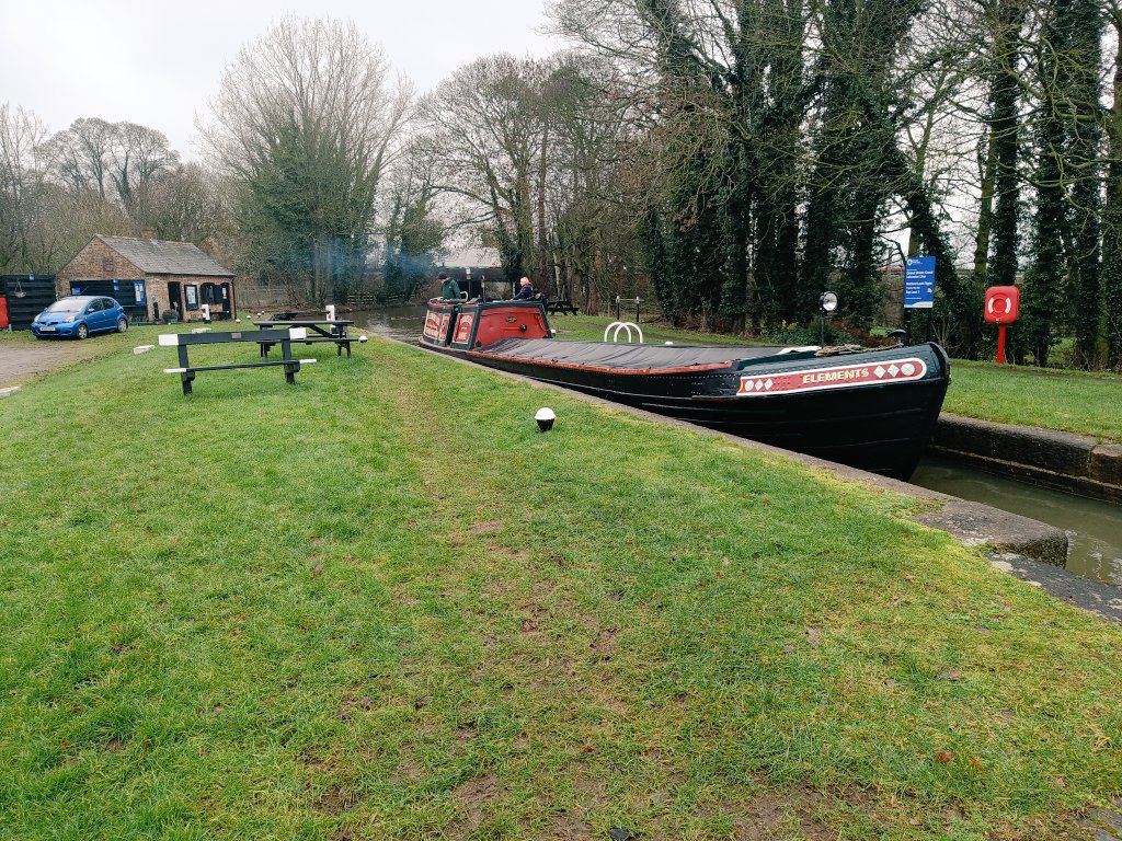 Watford Locks tweet media