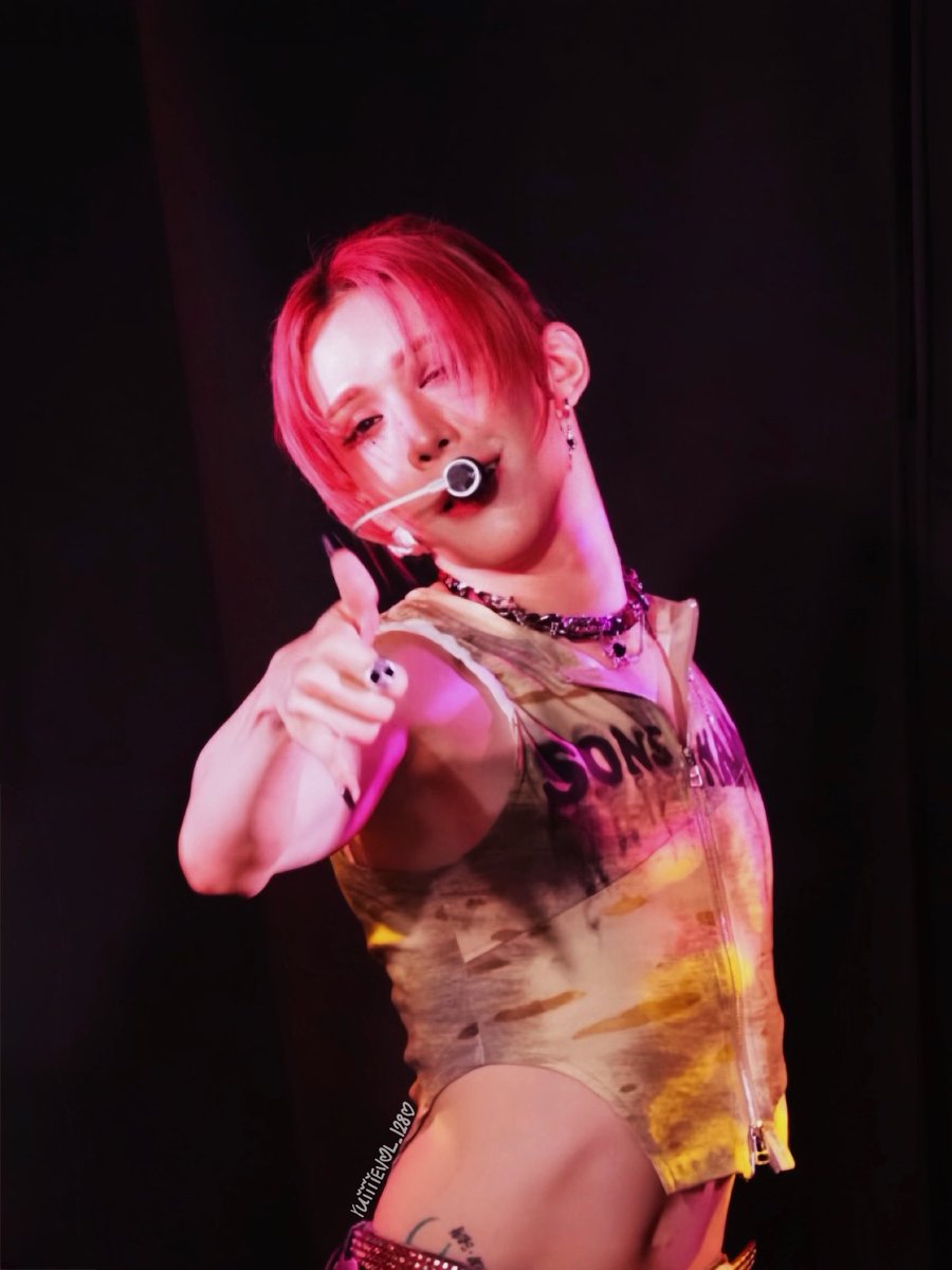 XLOV ウムティ ポラロイド XLOV ウムティ ポラロイド XLOV Wumuti Venue Concert Polaroid