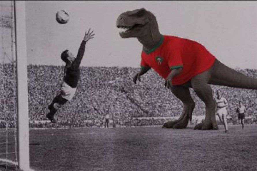 pitou94490's tweet photo. @tysrdz Même le dinosaure à réussi sa panenka https://t.co/pTHtiB8r6C