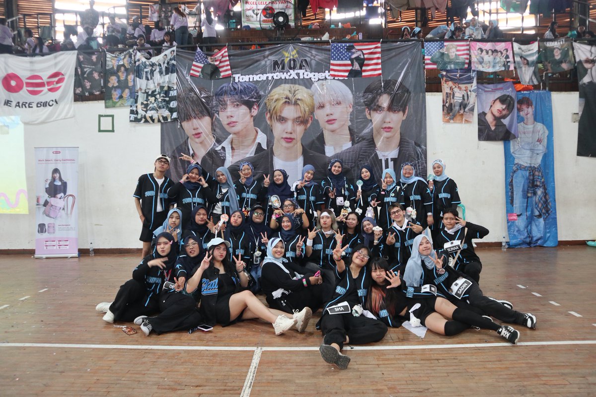 I HAD FUN WITH MOA BANDUNGGG🥳🥳 udah segacor gini dengan banner megalodon se indonesia raya, dapet misstreatment dari panitia acara😹 gais plss jangan jahat-jahat sama moana krn kita kena “Jakarta passing”  #IZIN🫸🏻