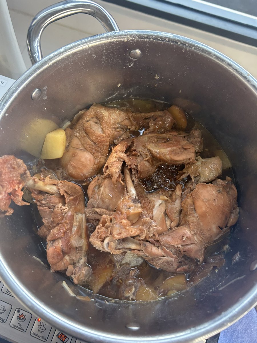 CebuCbea's tweet photo. 今日の夜ご飯はチキン🍗 https://t.co/kuZAe16TpQ