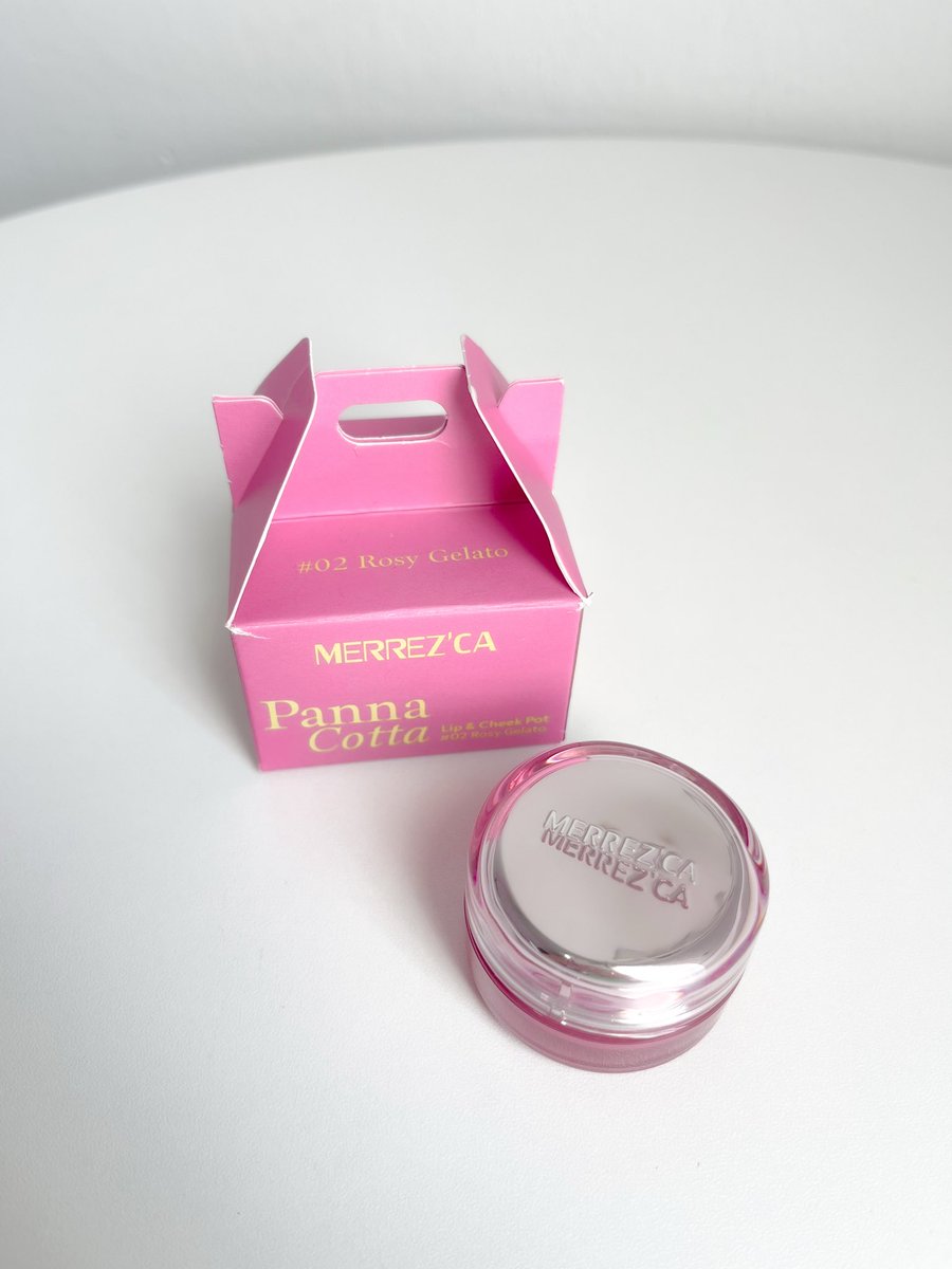minminm0_0's tweet image. งานฉ่ำวาวต้องยกให้ Merrez'ca ตลับนี้เลย สีนี้คือถูกต้อง! ชมพูตุ่นแบบลูกรักพระเจ้า ทาแล้วหน้าดูเด็ก ผิวดูสุขภาพดีสุดๆ 💖
#merrezca #ลิปบาล์ม #รีวิว #ป้ายยา #ของดีบอกต่อ #ใช้ดีบอกต่อ #แนะนำ