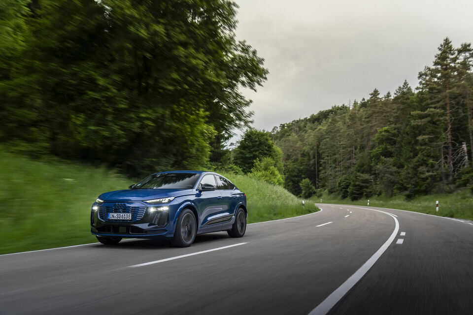 Blue Monday remedy? A blue Audi 💙

Blue Monday (19th January) is said to be the most depressing day of the year. We are challenging the mood with some of Audi’s most loved blue paint colours: Nogaro Blue, Navarra Blue, Ascari Blue.

👉swanswaygarages.com/new-cars/audi/