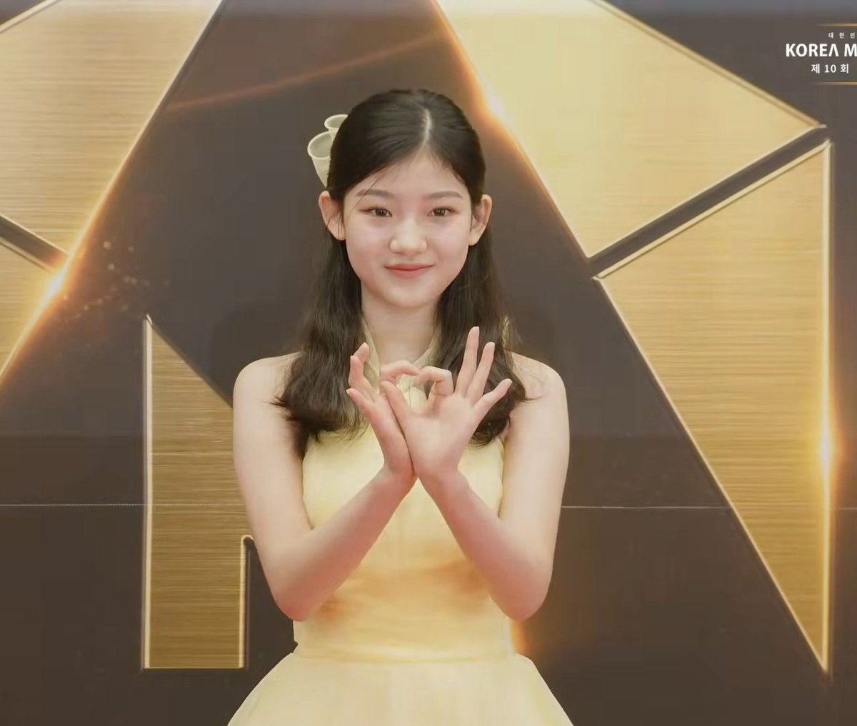 설펭 이하트 보고 모야!!! 엠지하트!! 하고 캡쳐