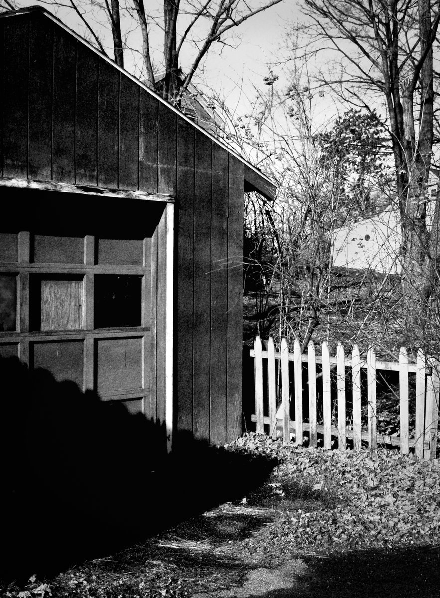 FINDING WALKER
Wells, VT (2005)
copyright © Peter Welch

#nftcollector #NFTart #peterwelchphoto #thejourneypwp #blackandwhitephotography #ReflectiveArt #VisualPoetry #Meditation #Wells #Vermont #VT #alone #empty #abandoned #WalkerEvans #garage #autumn #leaves #rural #country