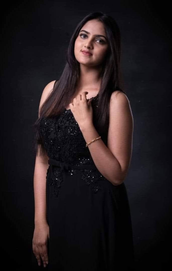 kayaldevaraj's tweet photo. January 20th

#Embiran #80sBuildup  Heroine #RadhikaPreethi Birthday

#HappyBirthdayRadhikaPreethi 
#HBDRadhikaPreethi #எம்பிரான் #80sபில்டப் https://t.co/2XgRZtvkYX