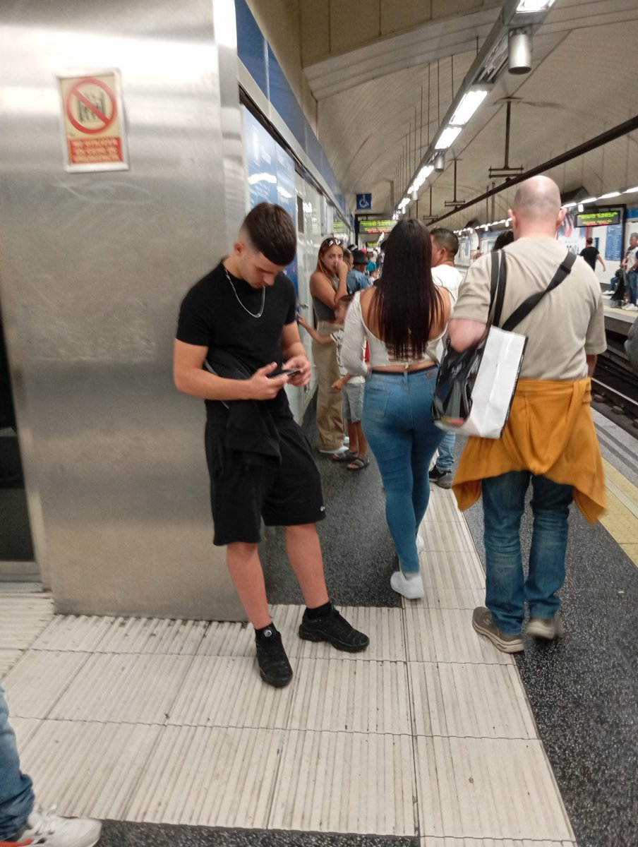 mjoelcast's tweet photo. Quieren verme Más Cómo TOP o BUTTOM?????GRECIA o cuál Necia https://t.co/iCi89ncyOl