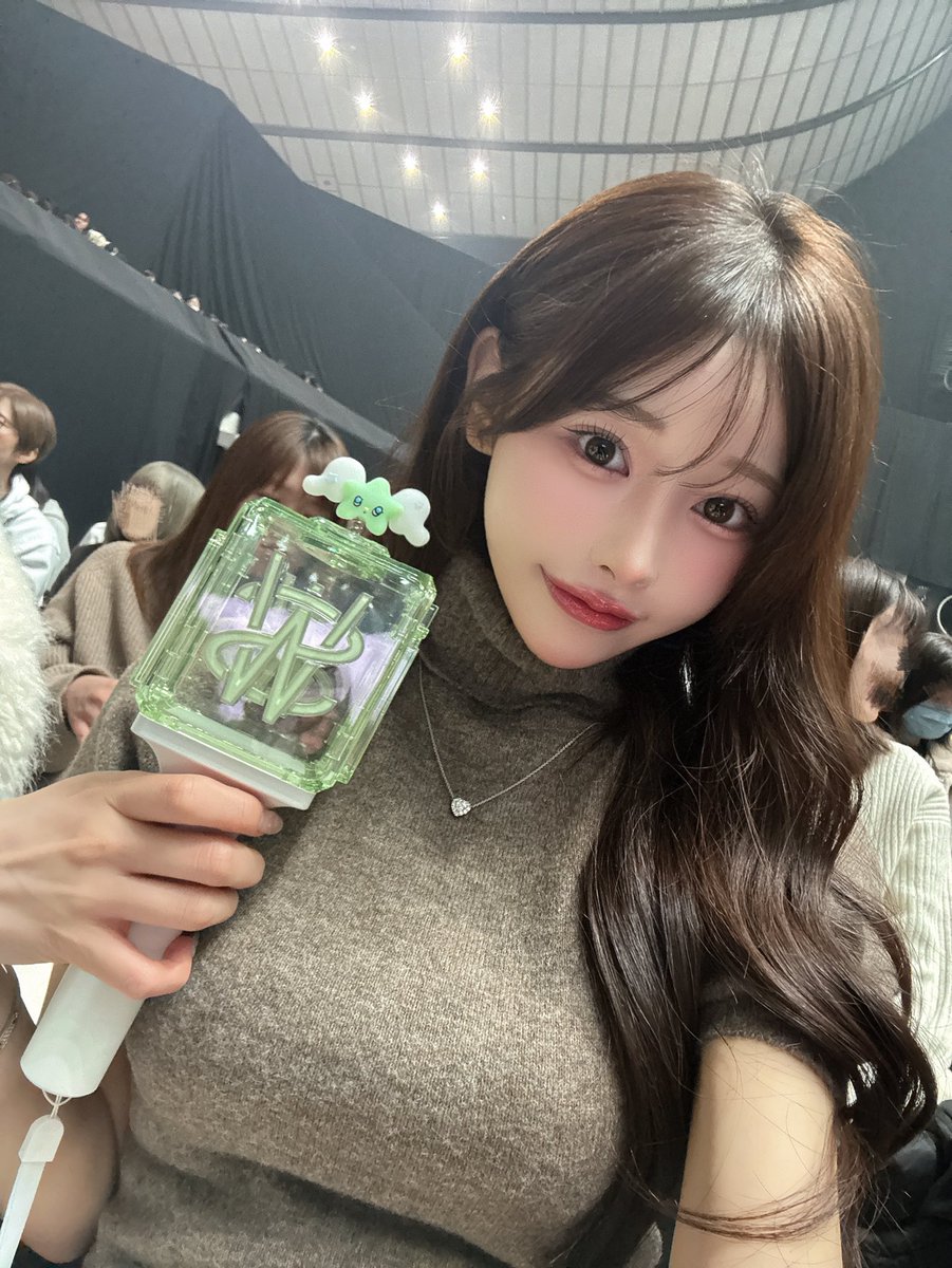 momo tweet media