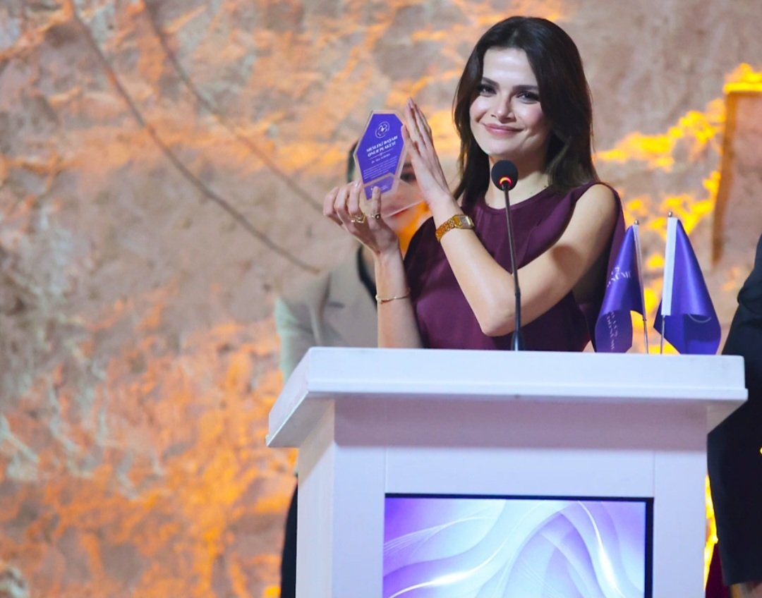 cihalcinim's tweet image. Tatlılığa bakarmısınız #SinemÜnsal