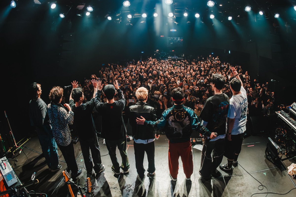 셋리도, 관객도, 크라잉넛도, 국카스텐도 모든것이 너무 너무 너무 좋았던 공연 

이 사진 좋다