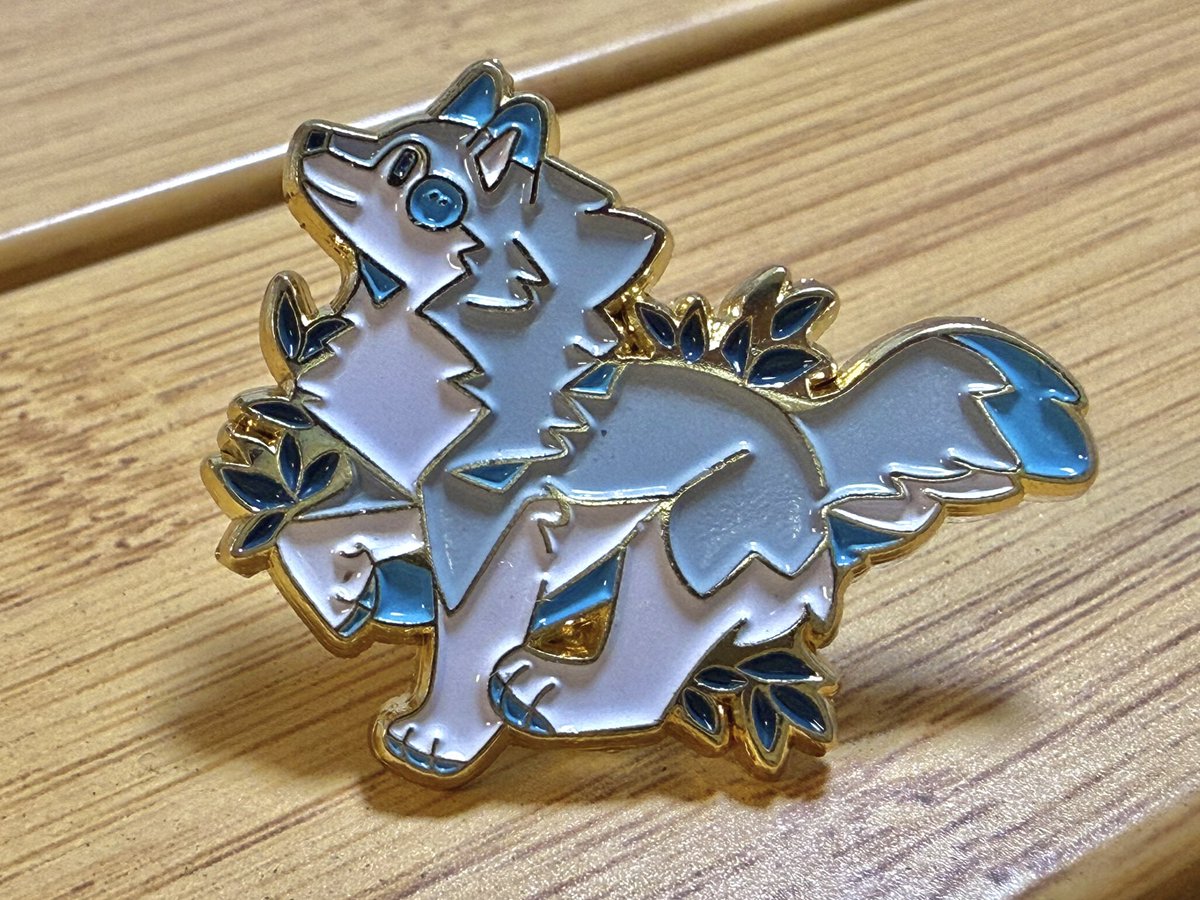 こちらはJMoF りんちゃん@rinrinwolf のピンバッジ りんちゃんの色使い