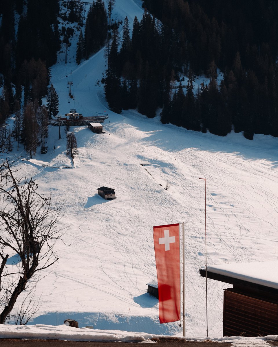 houseofkosova_'s tweet photo. Today, House of Kosova opens its doors in Davos. https://t.co/hmoC7hl2OQ