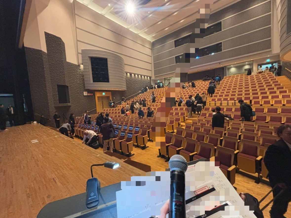 yuka_asano_'s tweet image. 【サッカーの現場から】
📅1/12月祝 1330

ちょうど1週間前のことになりますが…

2026横浜FC新体制発表記者会見が行われました

初めての磯子公会堂🙌
多くサポさんが集い
新シーズンに向けた たくさんのワクワクを感じる空間でした！

今季もよろしくお願いいたします🙇‍♀️

#yokohamafc
#yfc 
#横浜FC