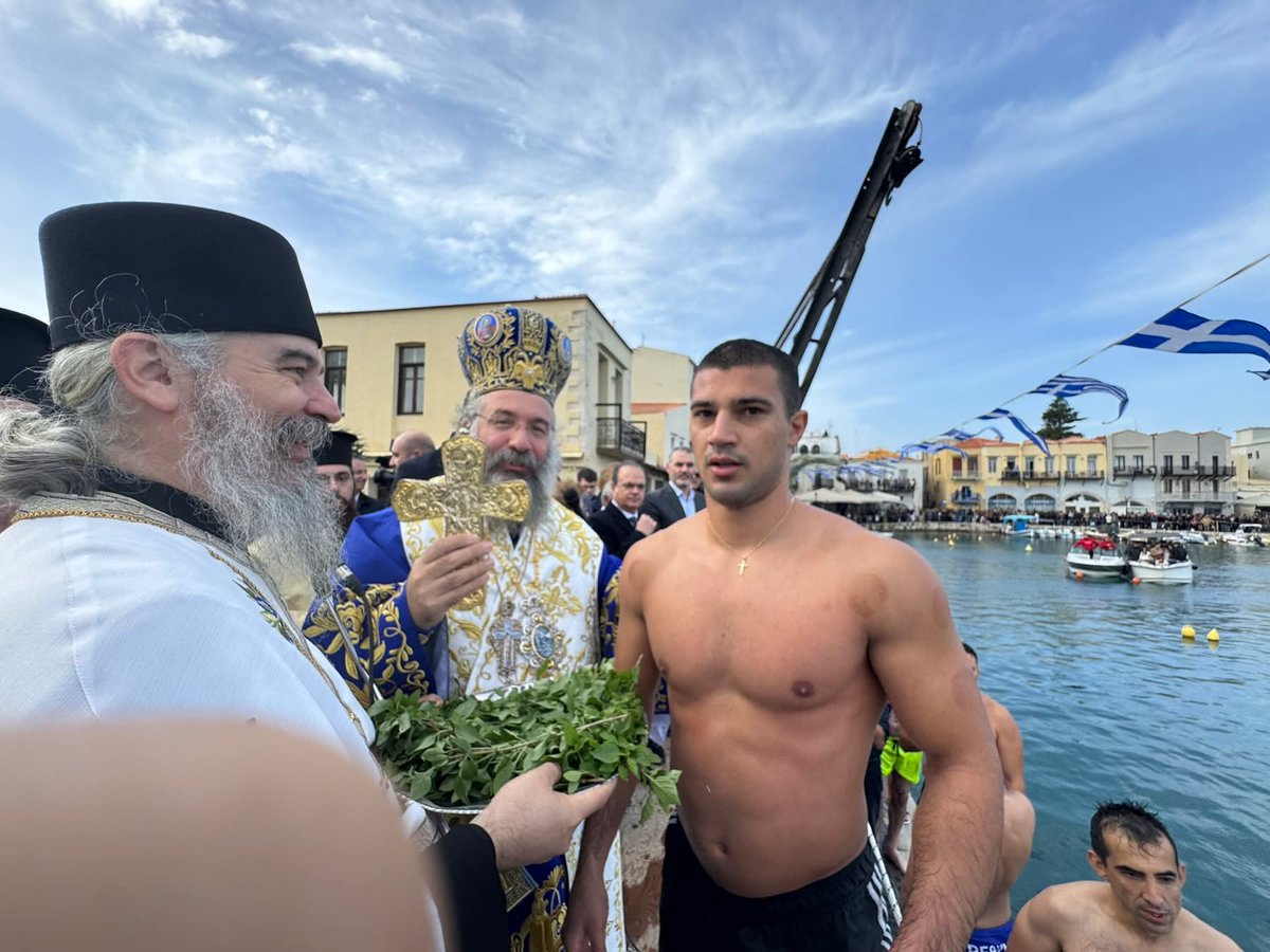 borikdoboske's tweet image. Choose your братунац