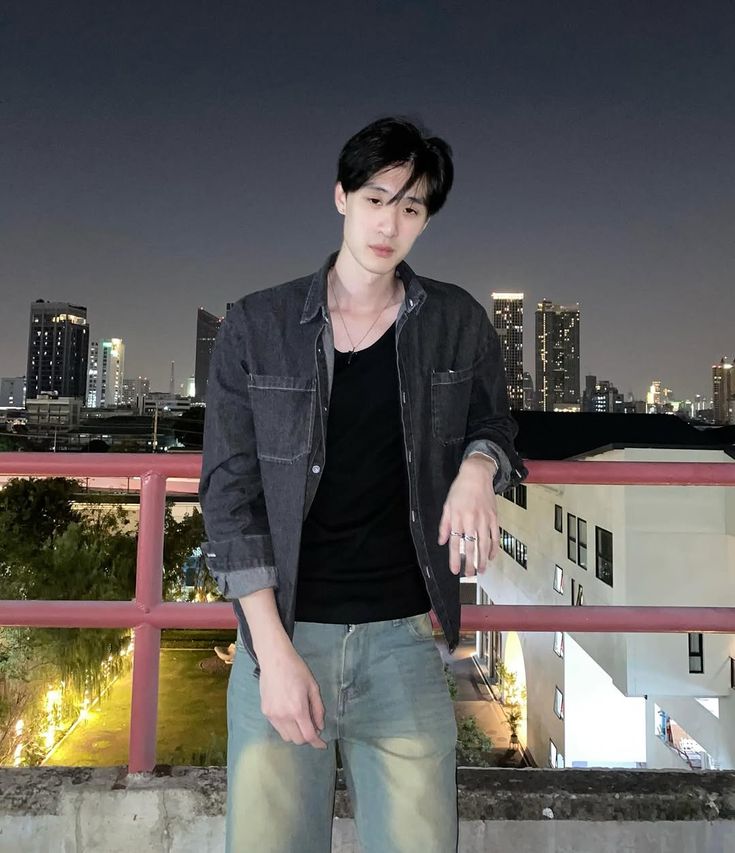 zxbby3's tweet image. #Dewtee AU
; Love in the fast Lane (8)

— life after break up, DarionThera.