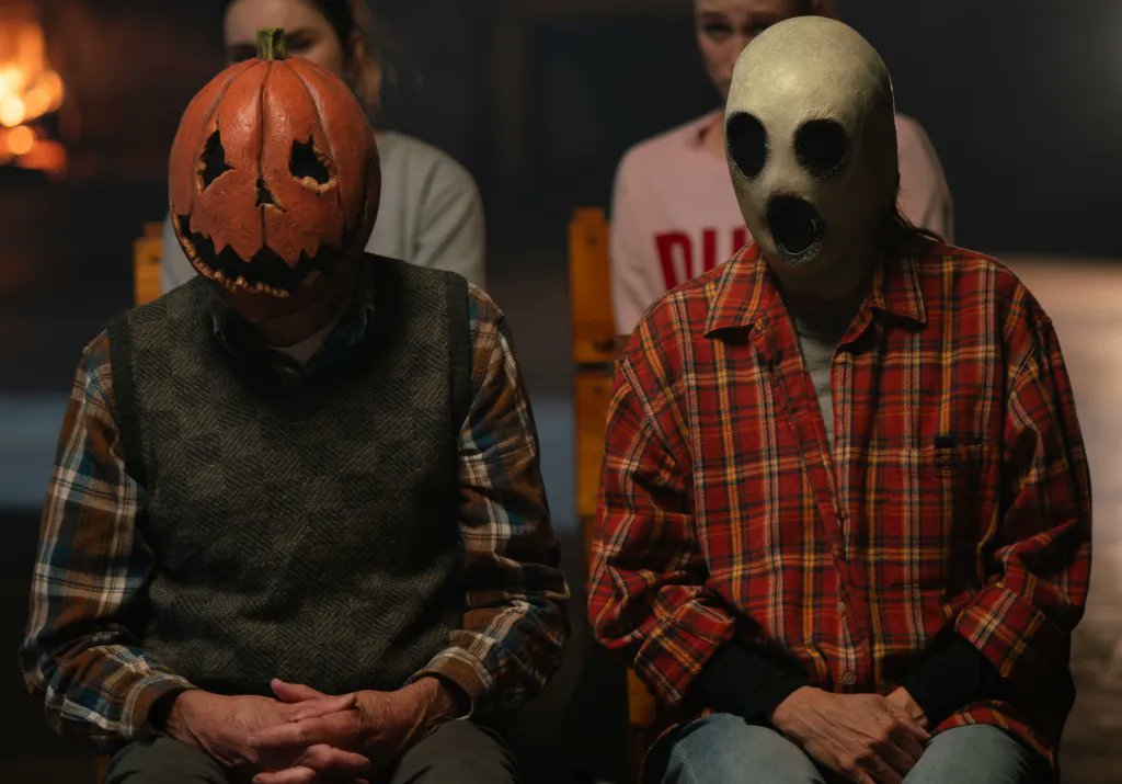 SplatterCritic's tweet photo. Review #4,385 - SELF-HELP: https://t.co/V5tVWxy6dX

It's okay and all, but I bought these same masks at Halloween City.  

#HorrorMovies #HorrorReviews #Horror #SplatterCritic #SelfHelp #SelfHelpMovie https://t.co/C1Rj4nHYF5