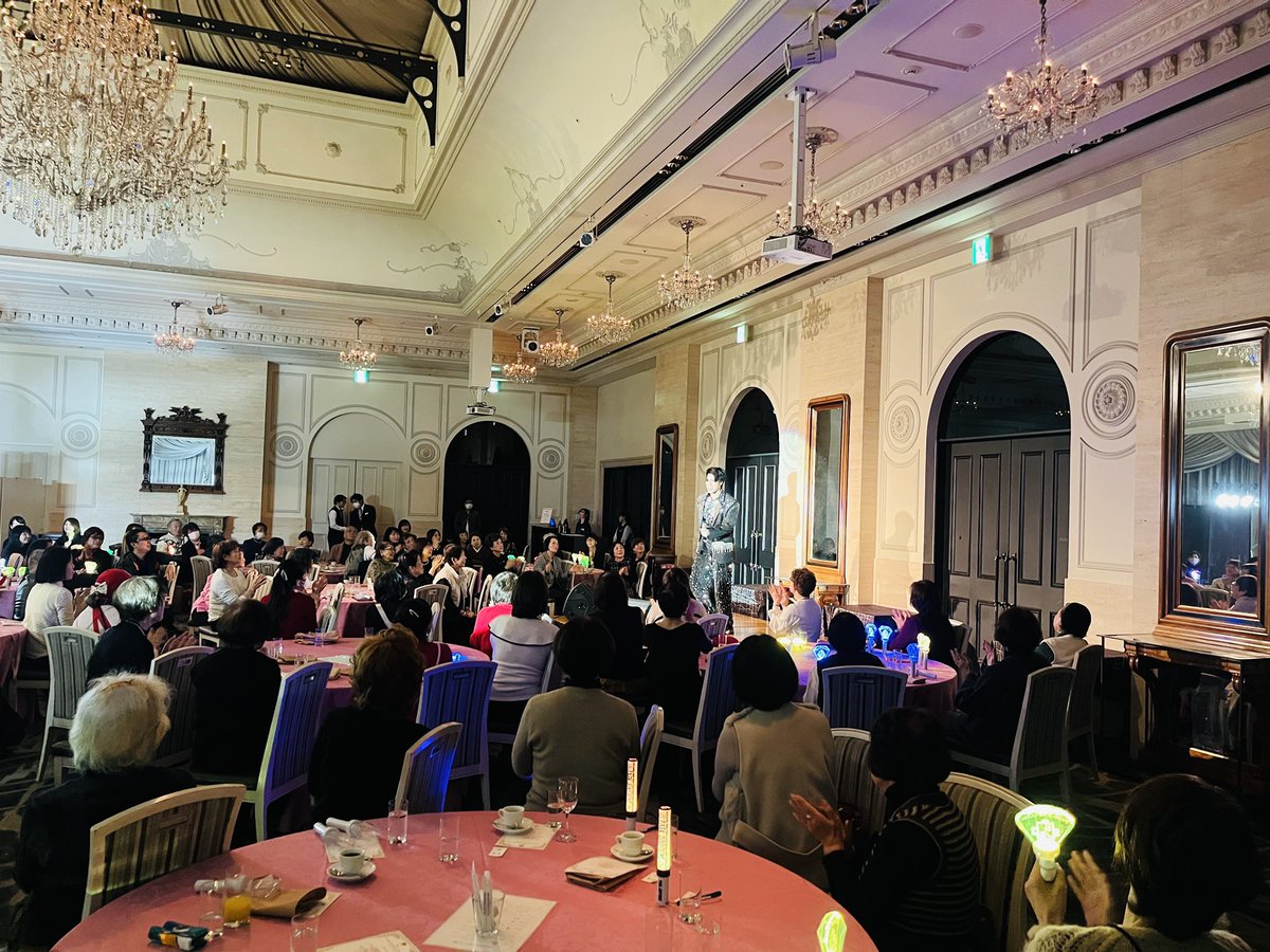 昨日はホテルモントレ グラスミア大阪にて
パク・ジュニョンさんとティー&amp;ディナーショー🍽️してきました^ ^！！
パクさんもファンの皆さんも噂通りの優しさで、暖かい空間に癒されました☺️

お越しくださった皆さんありがとうございました！！