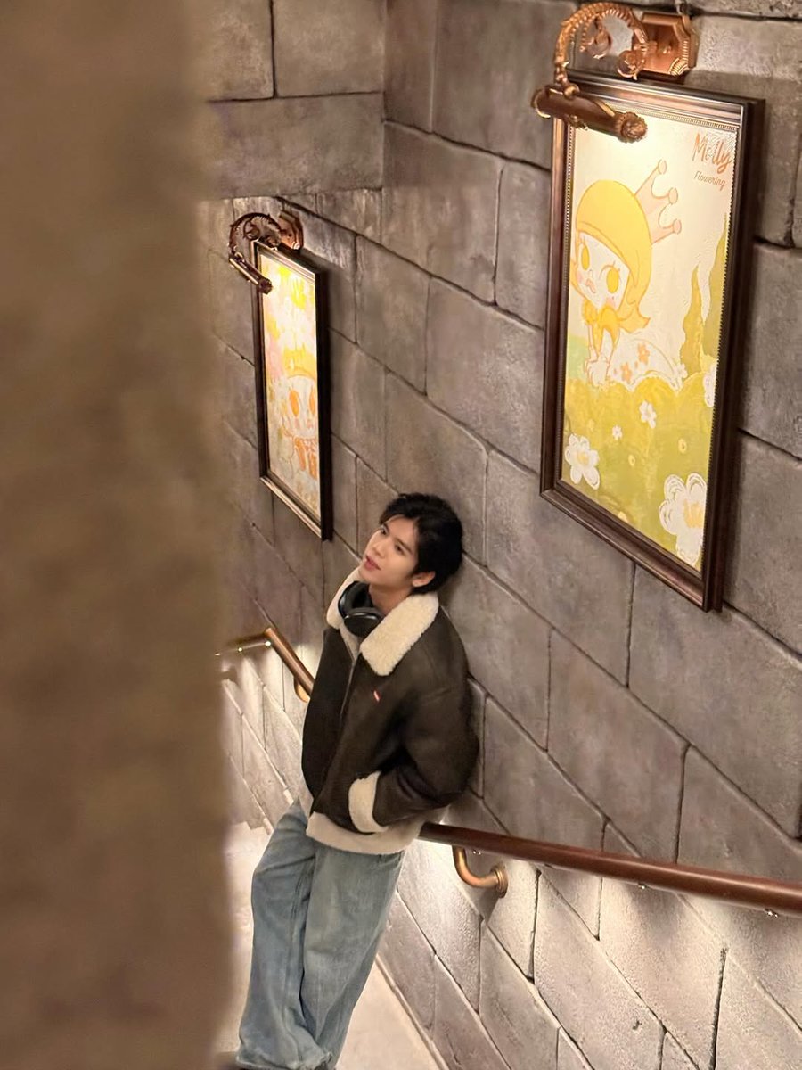 DORNThailand's tweet image. { 🩵  #DORNMESSAGE 🐉 }
DornKhumraj   Instagram Update 

Dorn land 

🗓️[19/01/2026]

🔗: instagram.com/p/DTr-clcCaUK/…

#DORN #佑泷 #DornKhumraj 
#NexT1DE_DORN  #NexT1DE