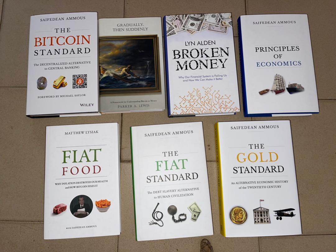 I bought the @saifedean House book bundle — 7 different Bitcoin books. Paid  in sats, collected the discount that comes with paying in Bitcoin, and  checked out. Now that the books are