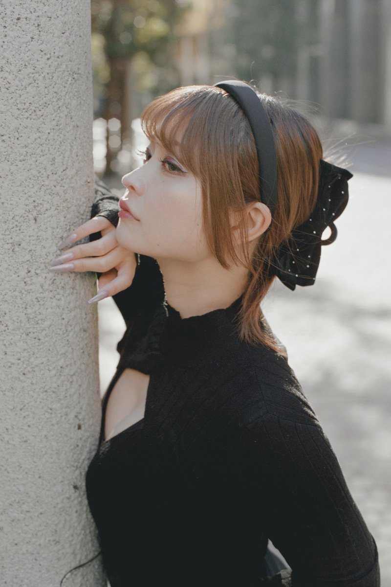 横顔キレイ 👧@noraneko_skmz 📷ニコンFE＋AI Nikkor 50mm f/1.4