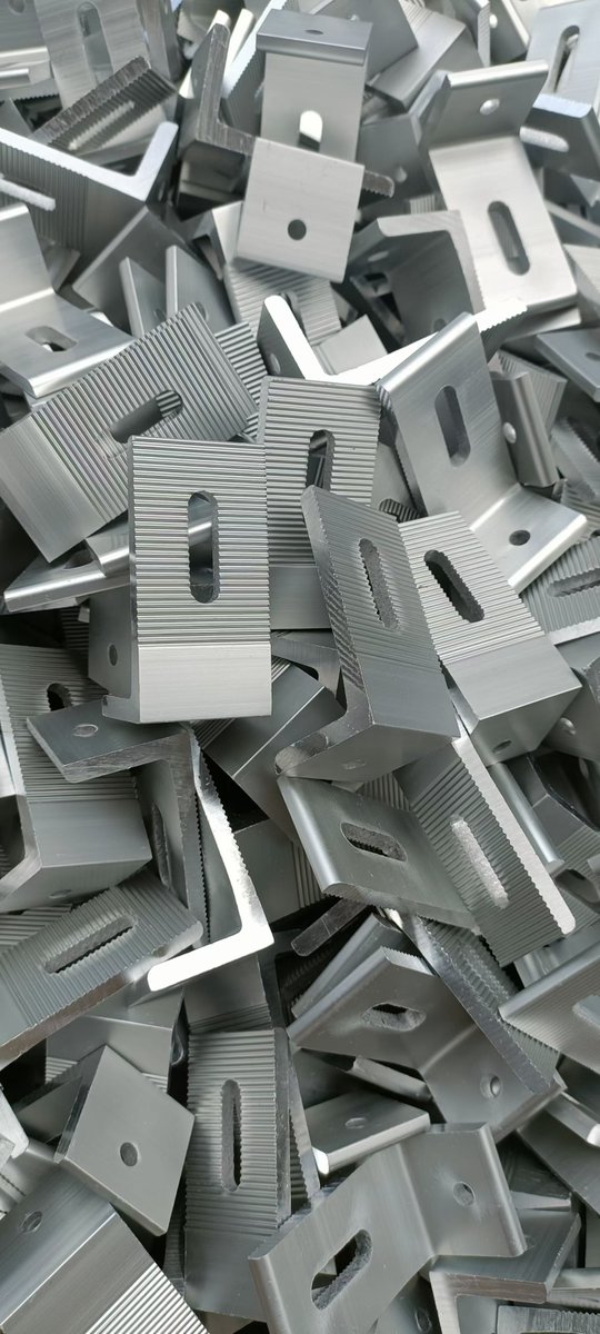 Kelly123Wu's tweet photo. High-strength solar structure components (corrosion-resistant for harsh climates) 

🌷Rails
🌷L foot
🌷Mid clamp 
🌷End clamp
🌷Cliplock

#SolarMounting #PVComponents #SolarHardware https://t.co/3lcIsWUJ5j