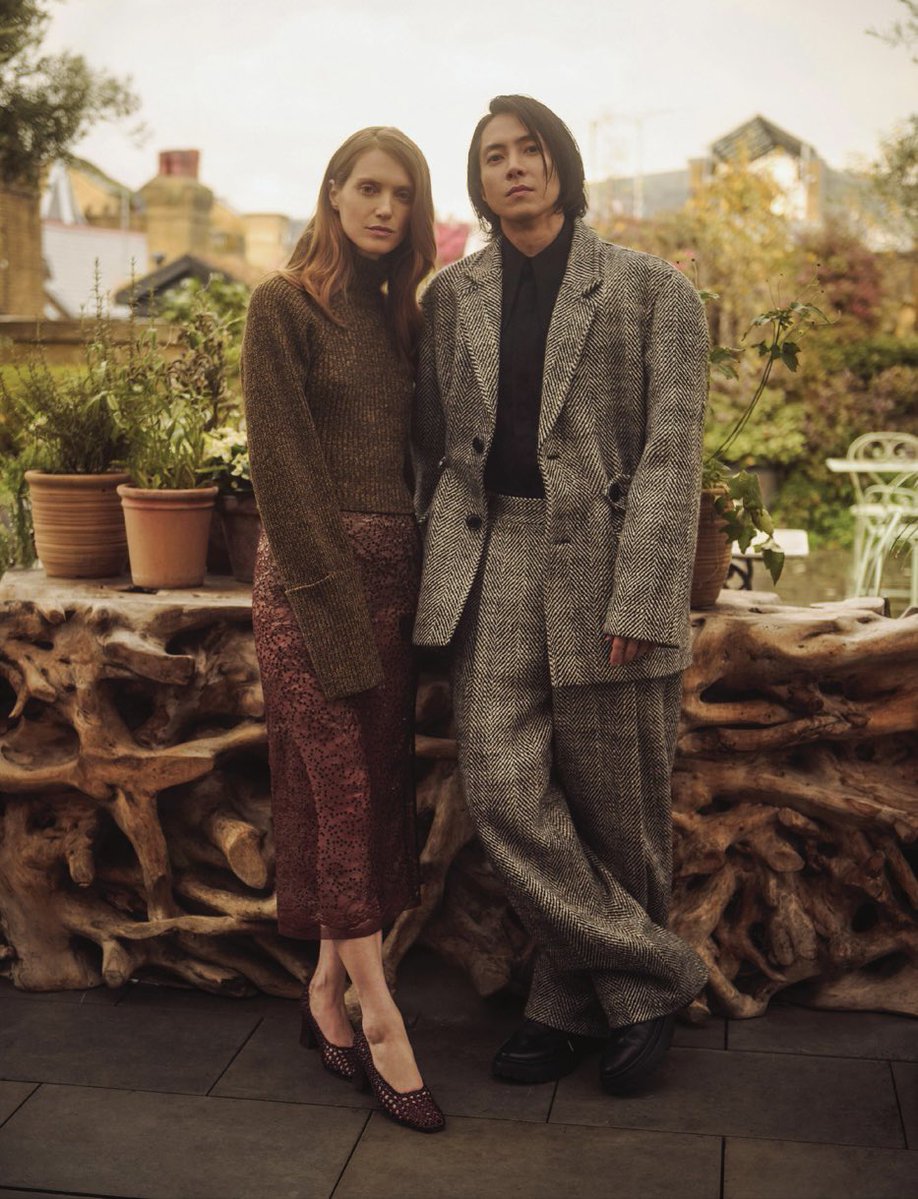 reemee94159's tweet image. Sébastien Pradalさんのインスタ
Drops of Godの記事が掲載された
"Terre de Vins"という雑誌に山P
とフルールさんの素敵なお写真🍷
instagram.com/reel/DTr33oUCG…

↓電子版はここから見られる
kiosque.terredevins.com/magazine/terre…

#DropsOfGod
#神の雫
#山下智久 やまぴー