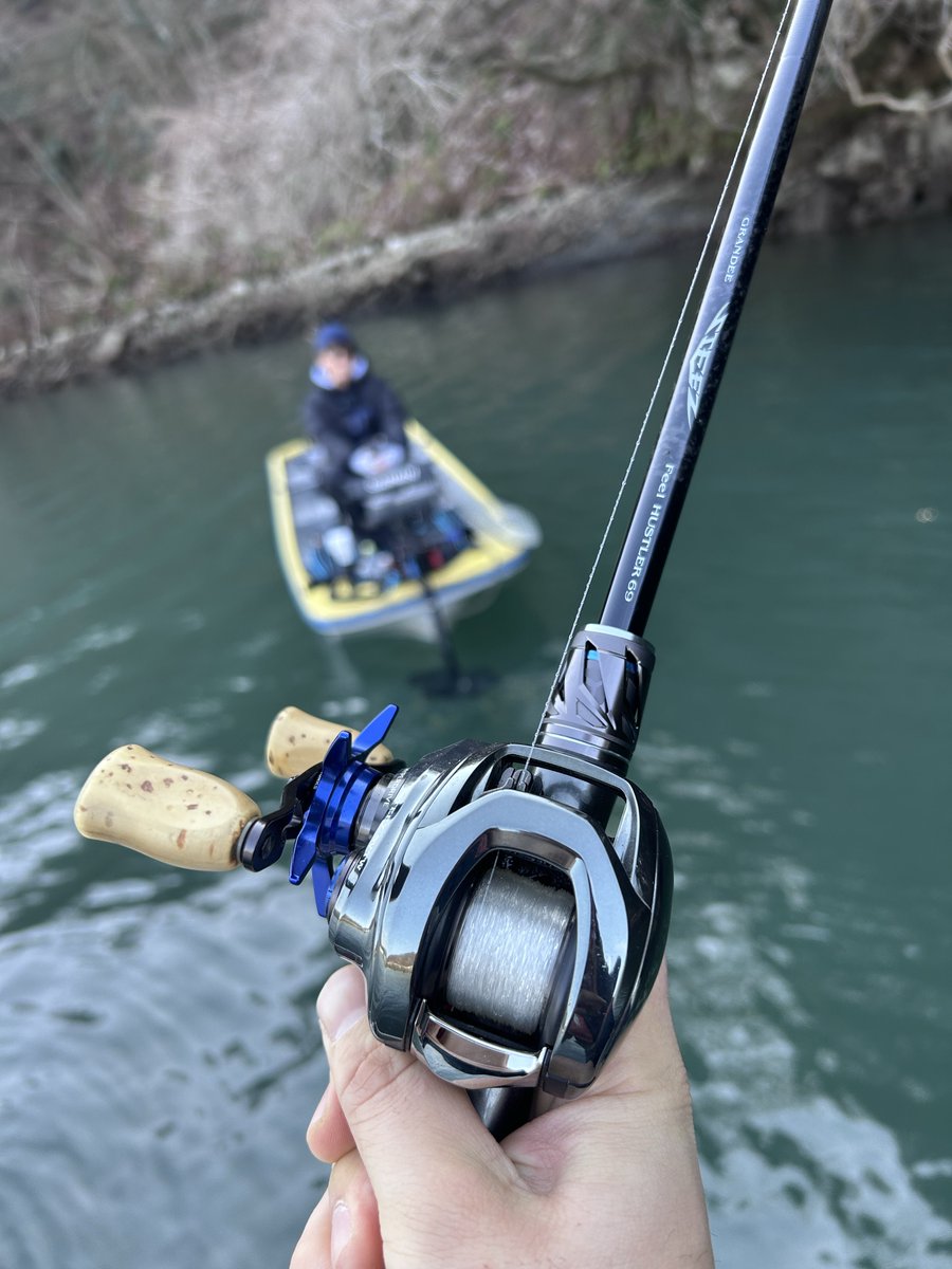 ロクマルは釣れないけど
ルアーが沢山釣れた1日でした

STEEZ軽すぎてびっくりしました
欲しくなっちゃう…
#相模湖