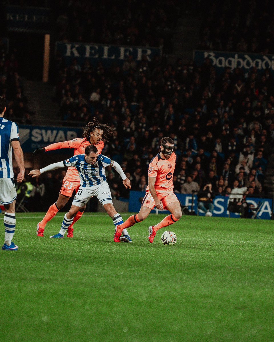 Ho hem intentat de totes les maneres però no ha pogut ser. Jugant així se’ns escaparan pocs partits. #ForçaBarça 💙❤️