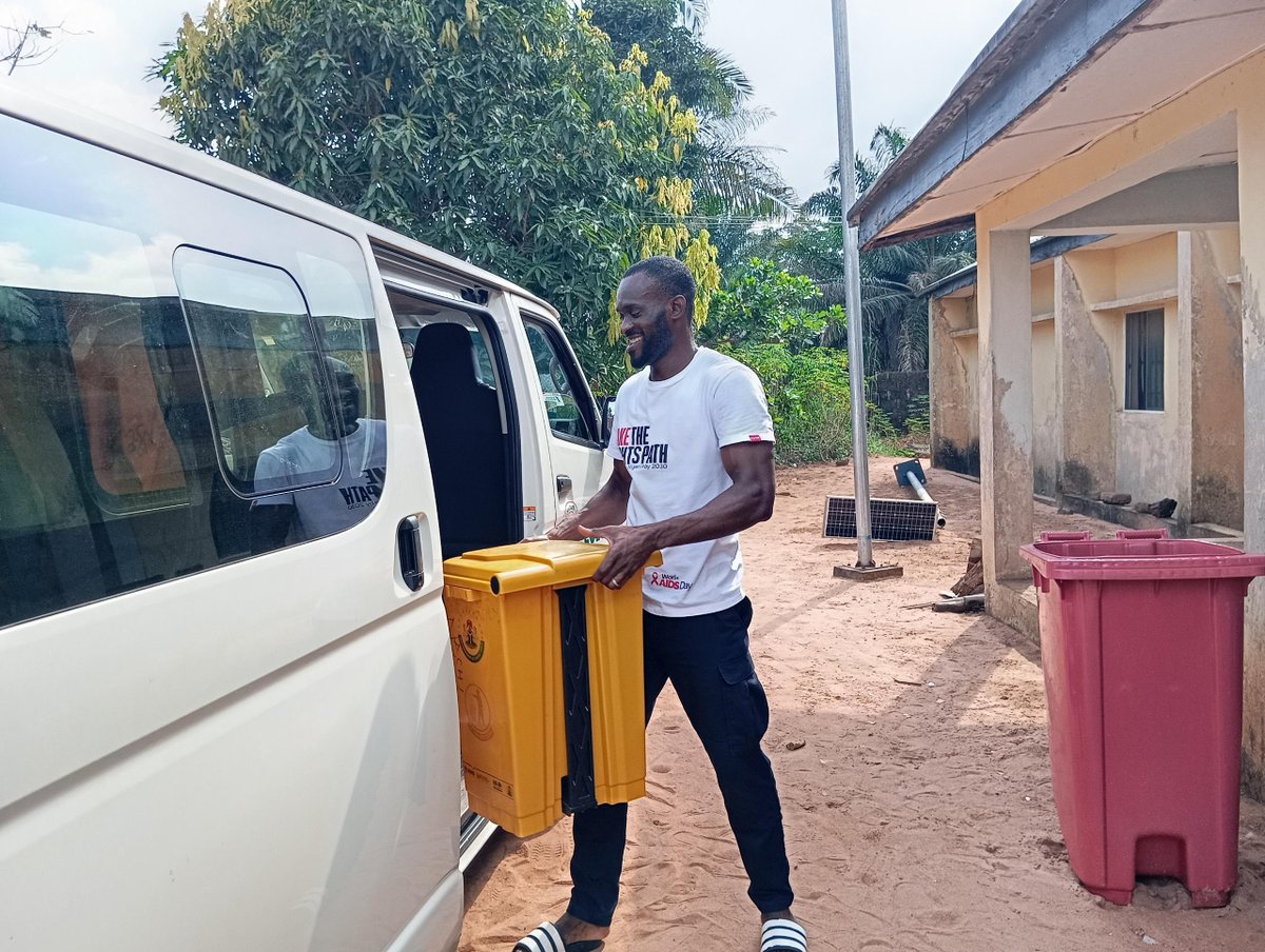 Strengthening healthcare goes beyond medicines.

ECEWS continues to support Enugu State’s malaria response by equipping health facilities with waste management tools that promote safer, cleaner, and more efficient care.

#ECEWS #ImpactMalaria #WasteManagement #EnuguState