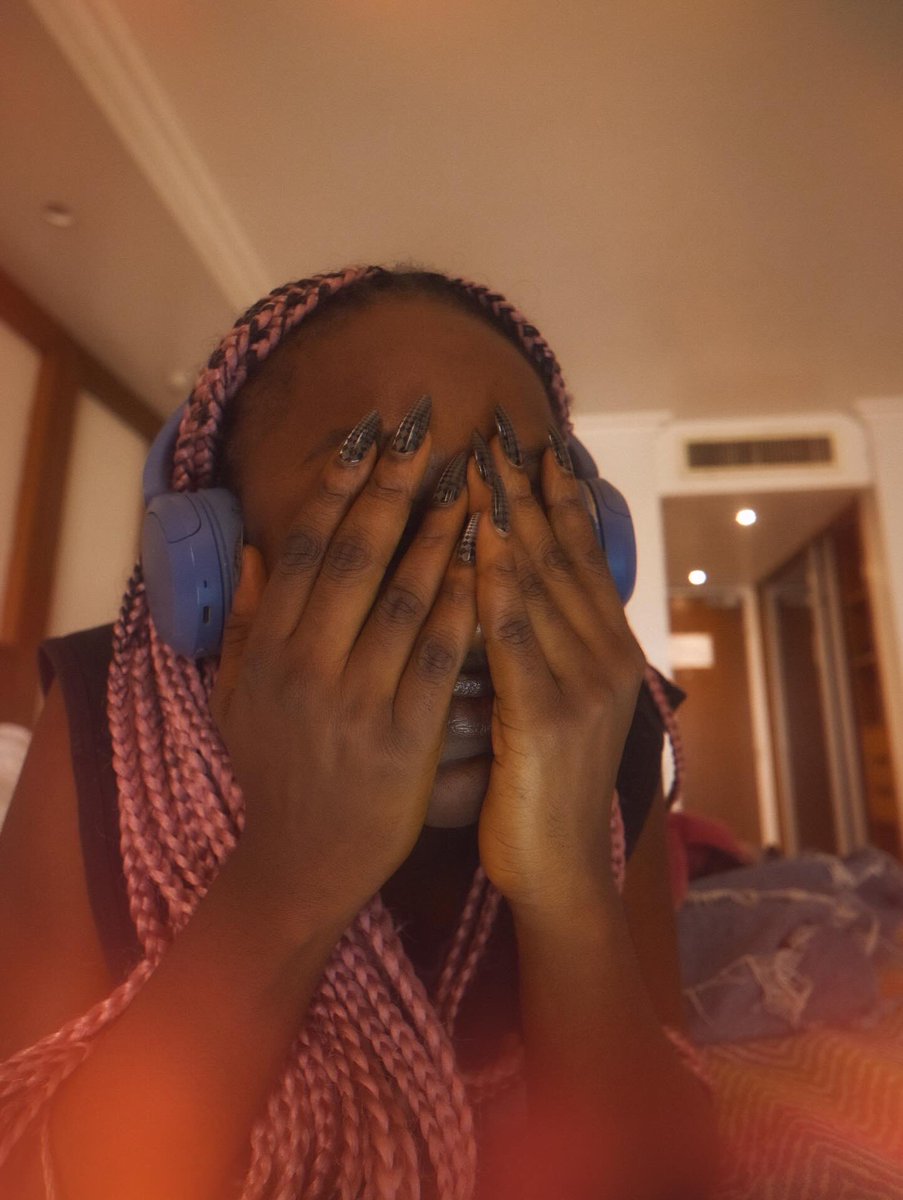 I really shot content all through yesterday like it was nothing … 😏😌😩
I’m tired, today is busy, but we move!
•
Abeg stream my Ep when it drops o! FEB. 12th is the date. Thank you.